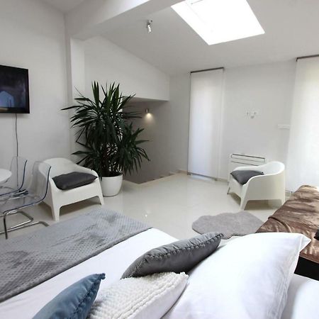 4K Centre Apartment Zára Kültér fotó