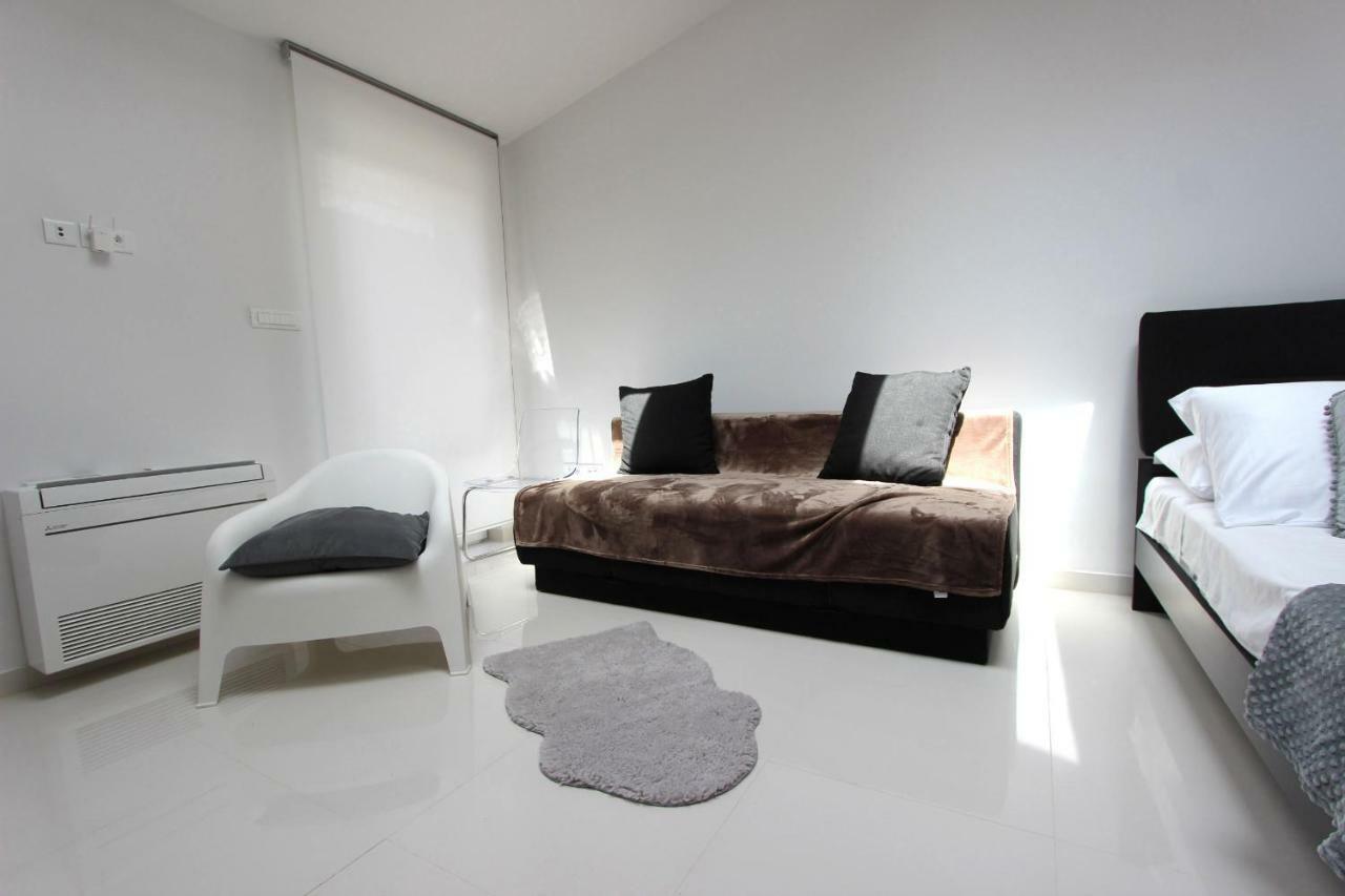 4K Centre Apartment Zára Kültér fotó