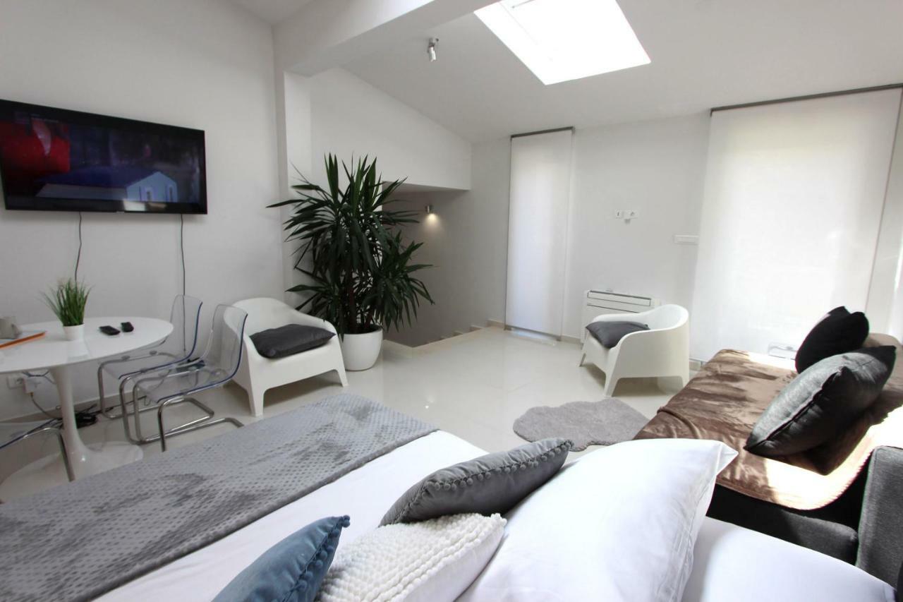 4K Centre Apartment Zára Kültér fotó